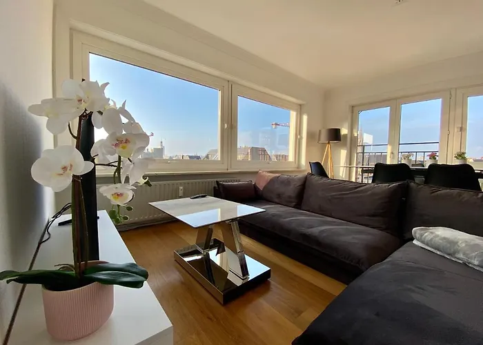 Luxury 3 Bedroom Apartment On The Top Floor With Panoramic View